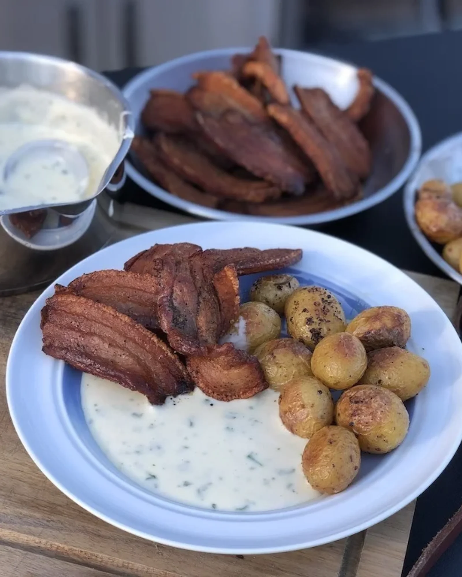 Stegt Flæsk på Rotisseri – med Grillstegte Rosmarin Kartofler
